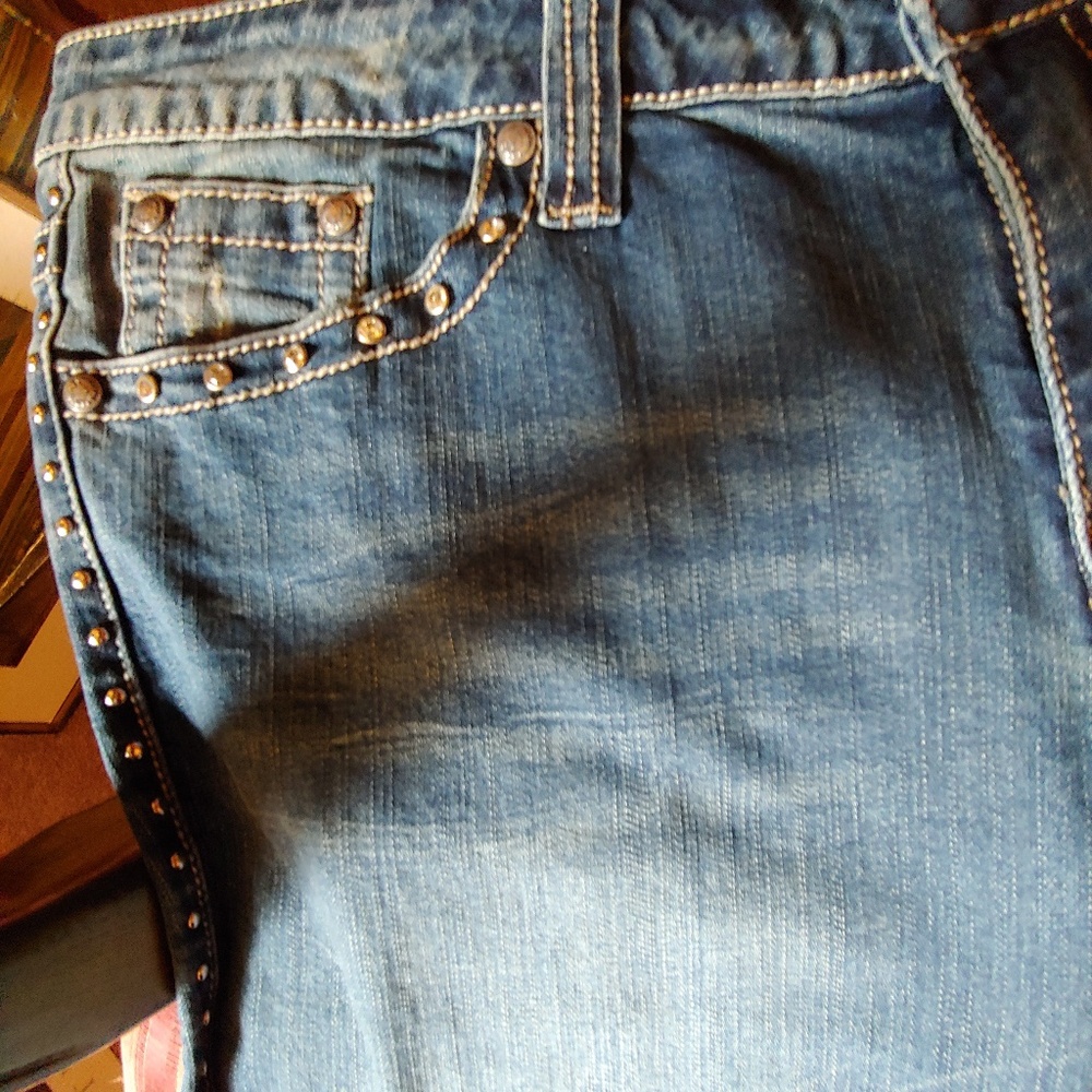 Trinty Ranch High Design Jeans - Picture 7 of 7